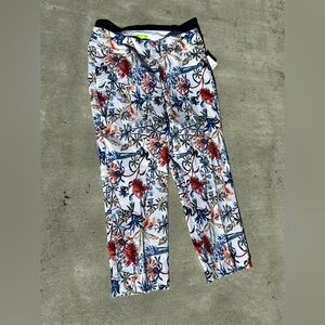 Mid-Rise Floral Print Cropped Pants